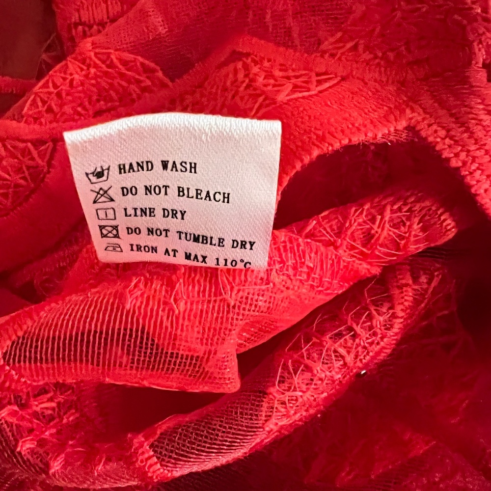# A032   N BY NANCY  Romantic Vibe  Red  puffy sleeves Vintage top NWT  XL - Picture 6 of 13